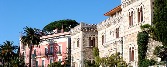 Unsere ferienwohnungen sind unweit des Corso Umberto in Taormina
